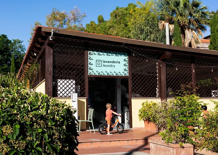 Village de vacances Hu In Town 2*